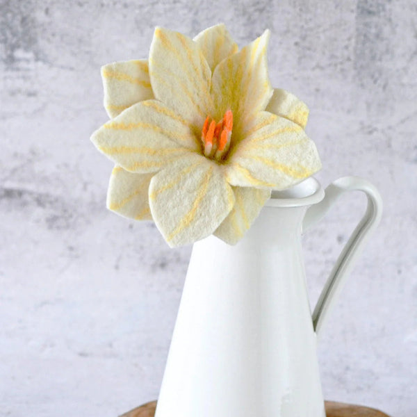 Felt Wildflower White Stem