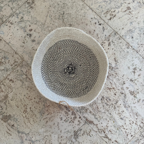 Jute Bowl Black Zig Zag Bottom