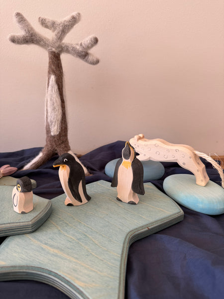 Arctic Small World Play ELC Pack