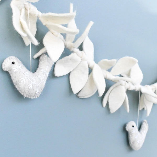 Felt Doves & Leaves Garland