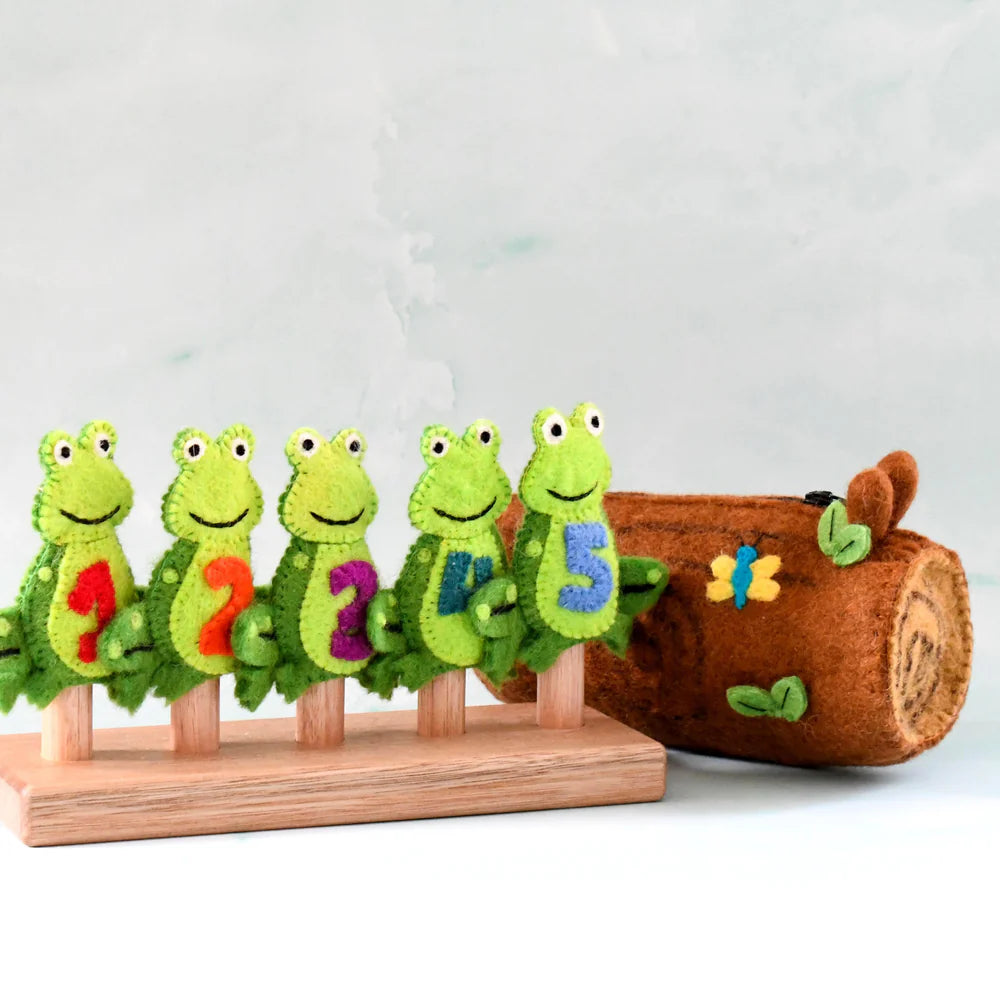 5 Little Speckled Frogs With Log Bag Finger Puppet Set